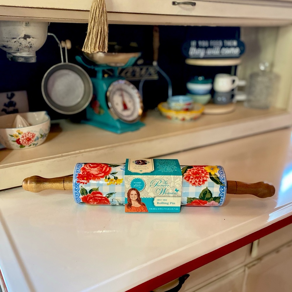 Pioneer Woman ceramic rolling pin, Sweet Rose